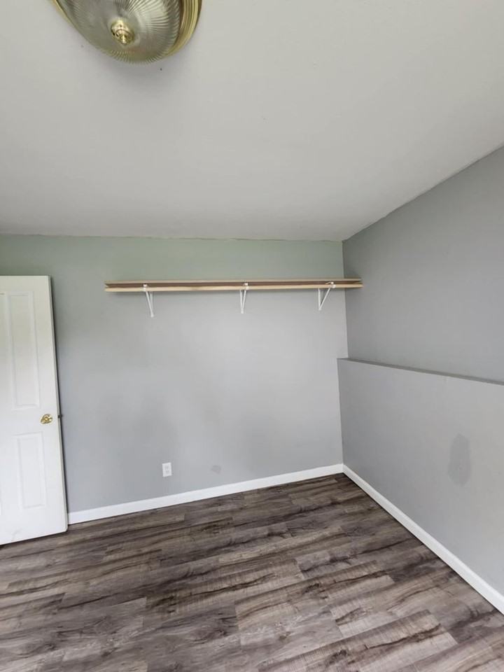 127 S Franklin Ave - Photo 5 of 6
