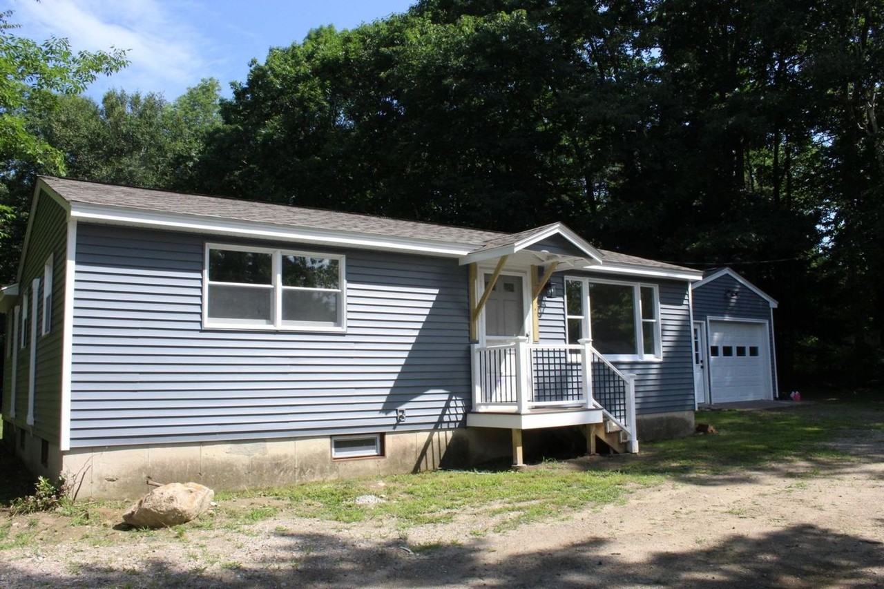 83 Lake Shore Dr - Photo 2 of 26