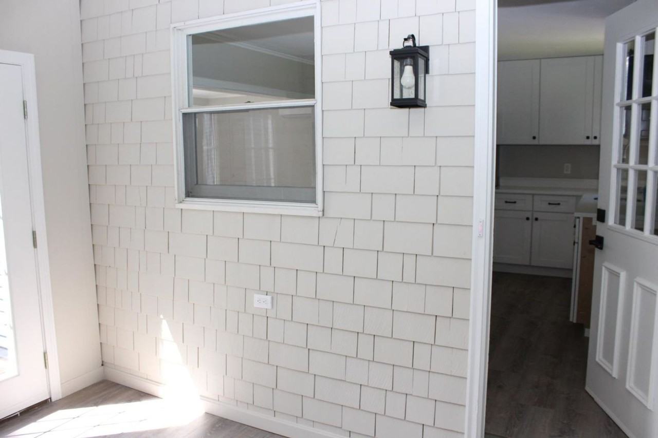 83 Lake Shore Dr - Photo 3 of 26