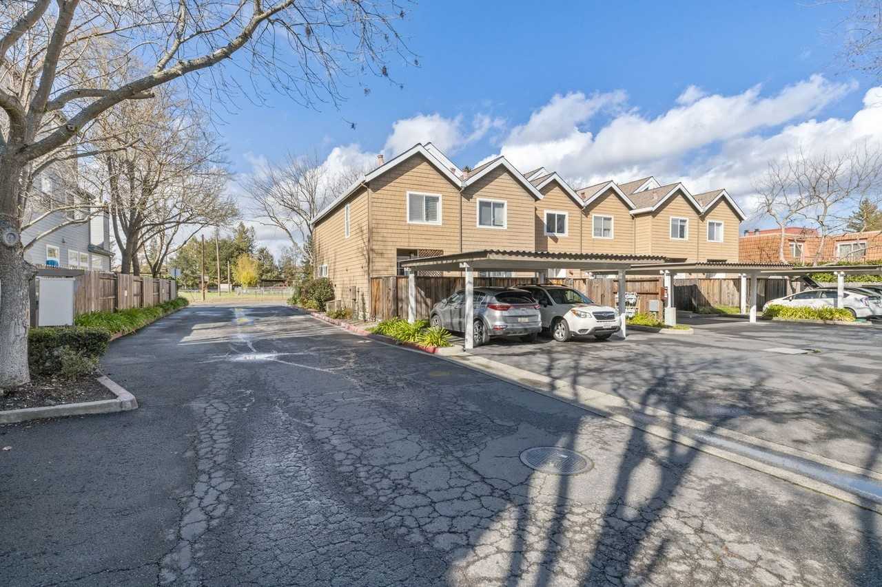 2869 La Homa Ct - Photo 2 of 38