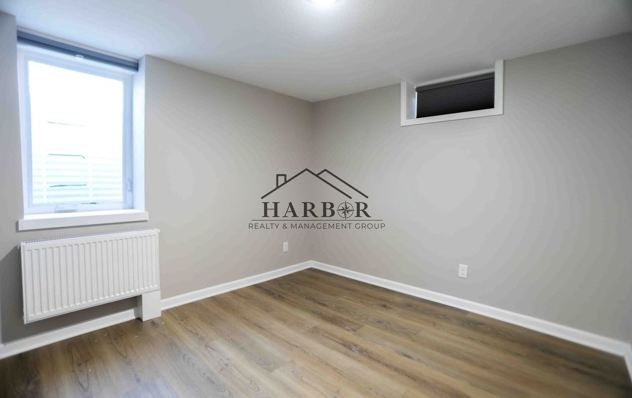 319 14th St Sw - Photo 3 of 7