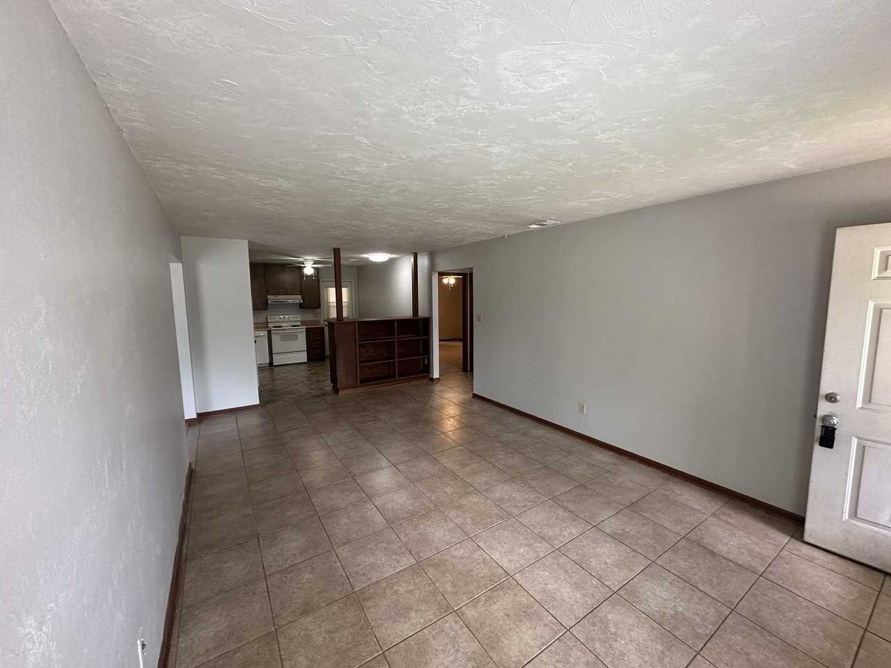 2084 Pats Pl - Photo 3 of 16