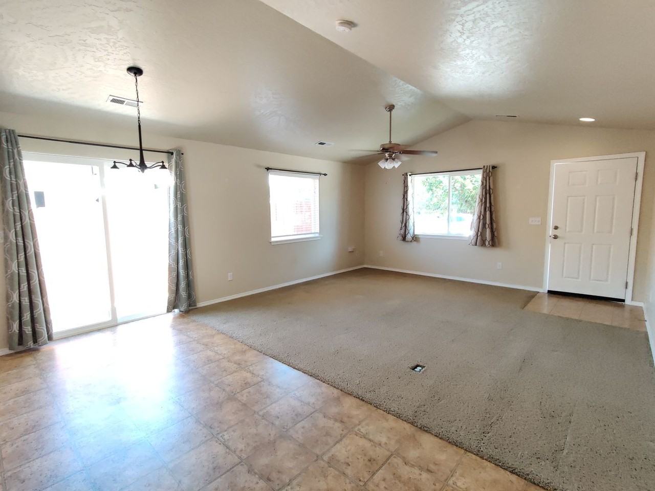502 S Florida Pl - Photo 3 of 16