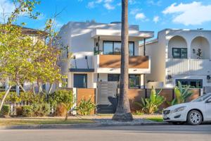 featured image of 437 Alameda Blvd