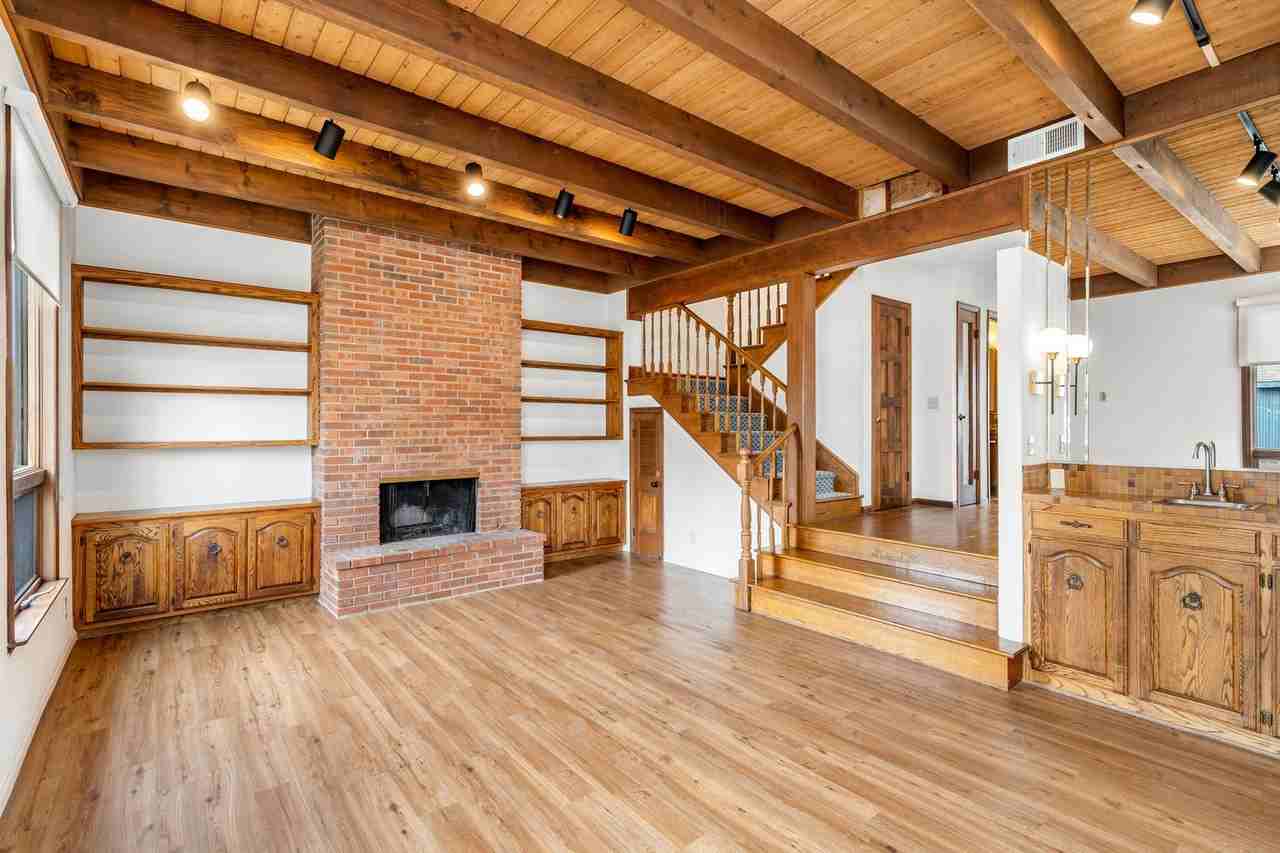 472 36th St - Photo 4 of 31
