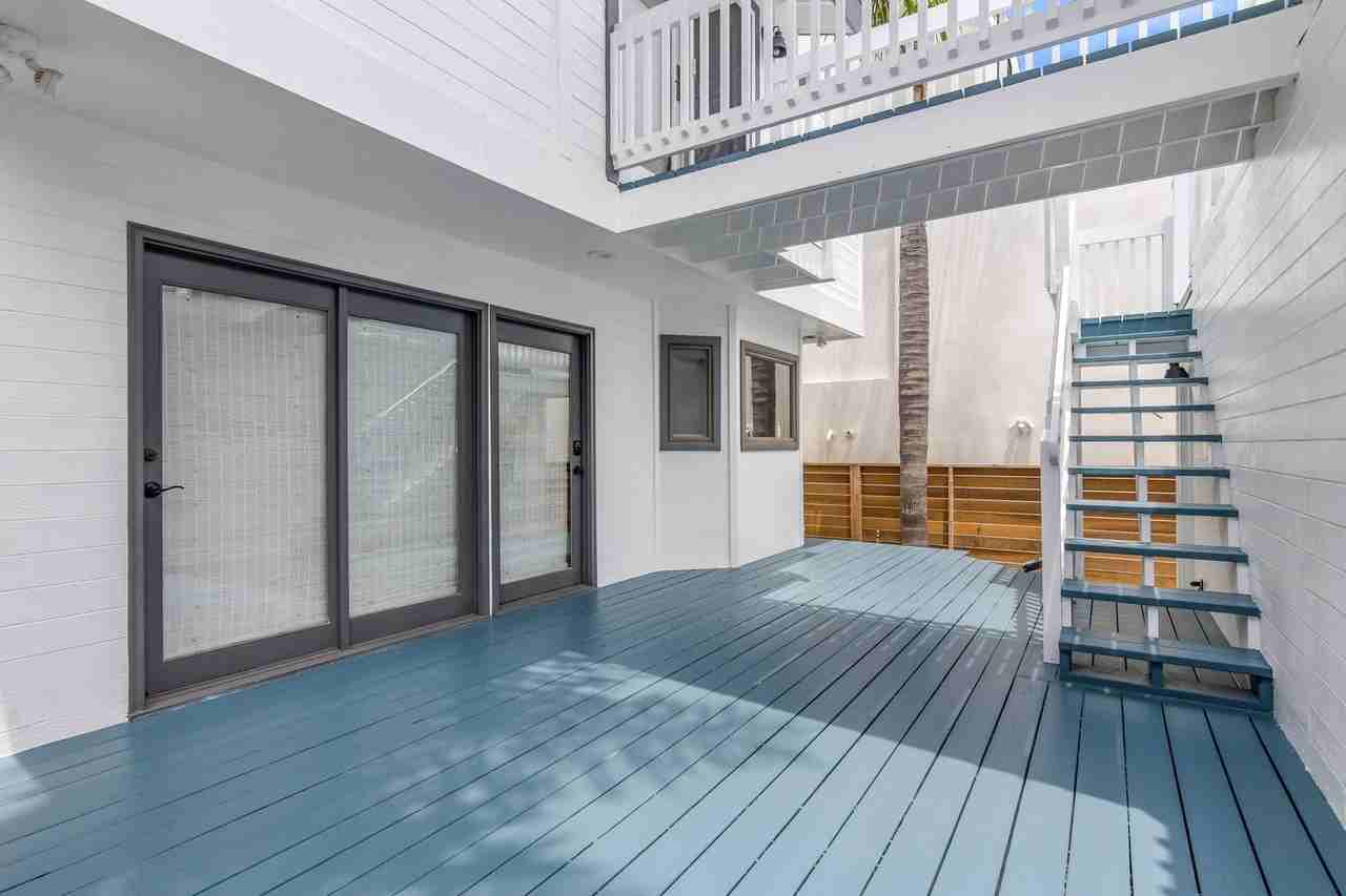 472 36th St - Photo 5 of 31