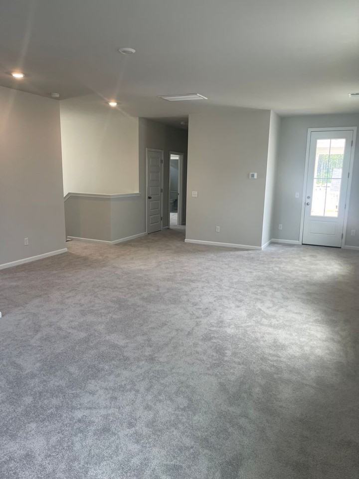 142 Maritime Way - Photo 3 of 32