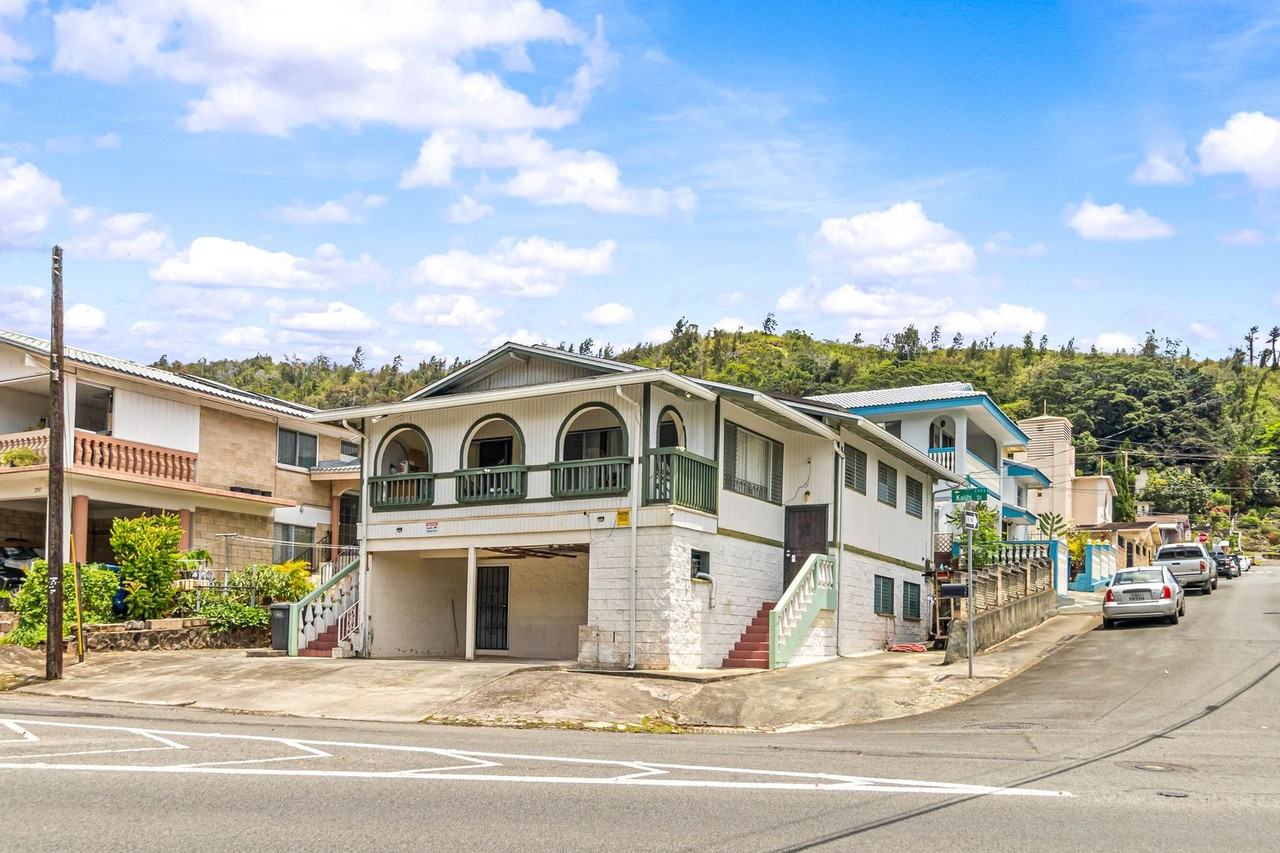 1630 Monte St - Photo 2 of 18