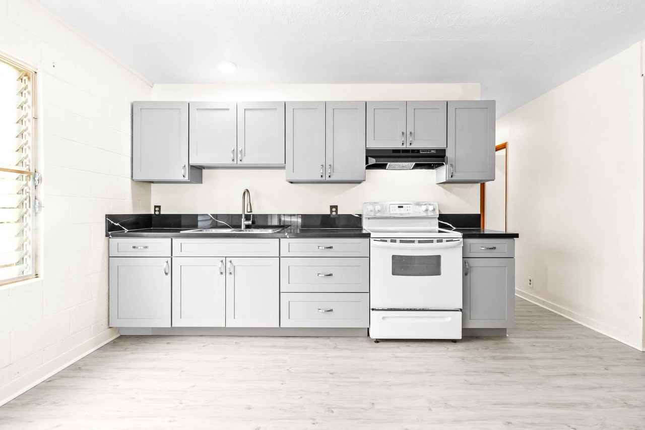 1630 Monte St - Photo 5 of 18