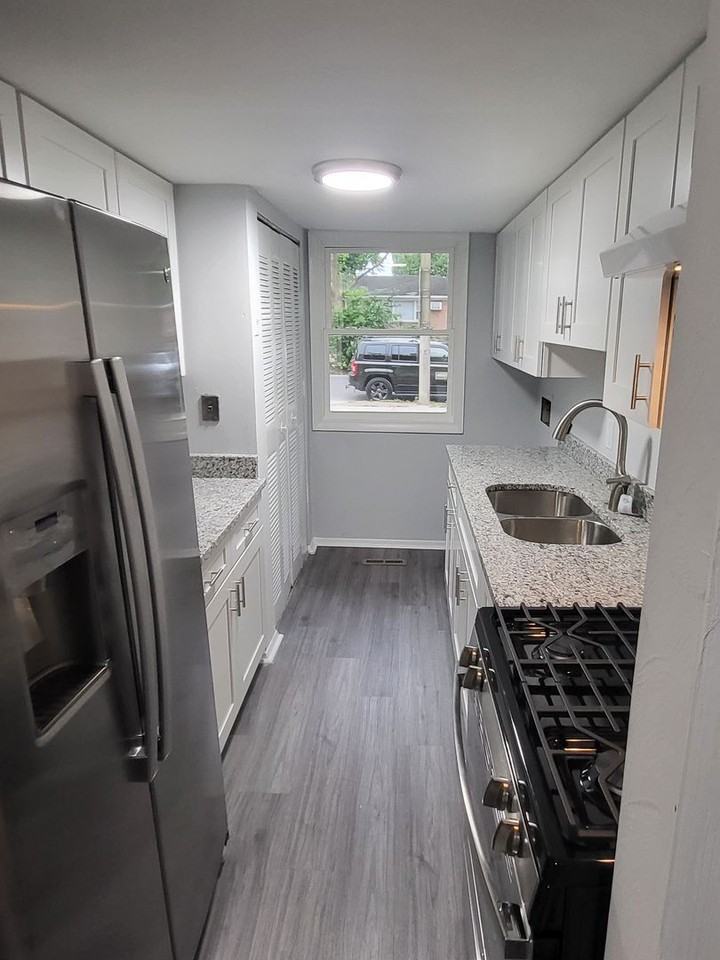 6402 Faraday Ct - Photo 3 of 14