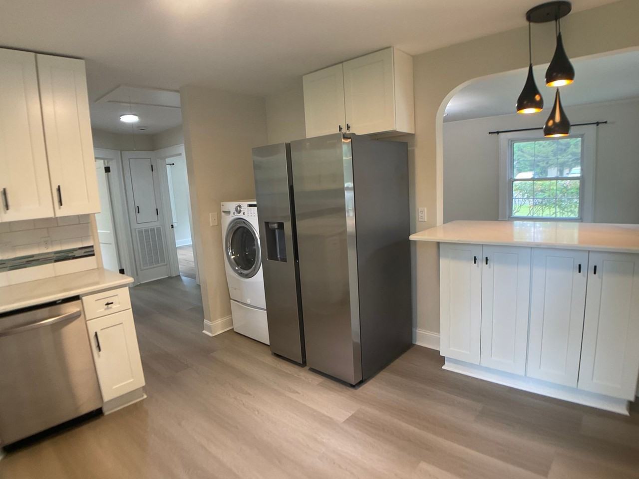 1015 Washington St - Photo 5 of 18