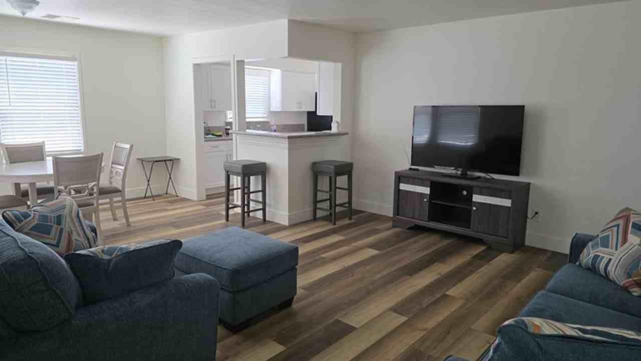 351 Cypress St - Photo 2 of 10