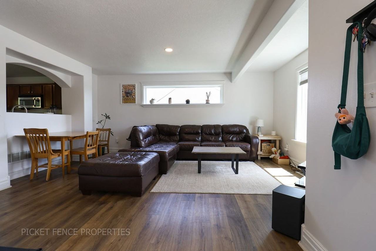 3608 Glenlyon Ct - Photo 2 of 34