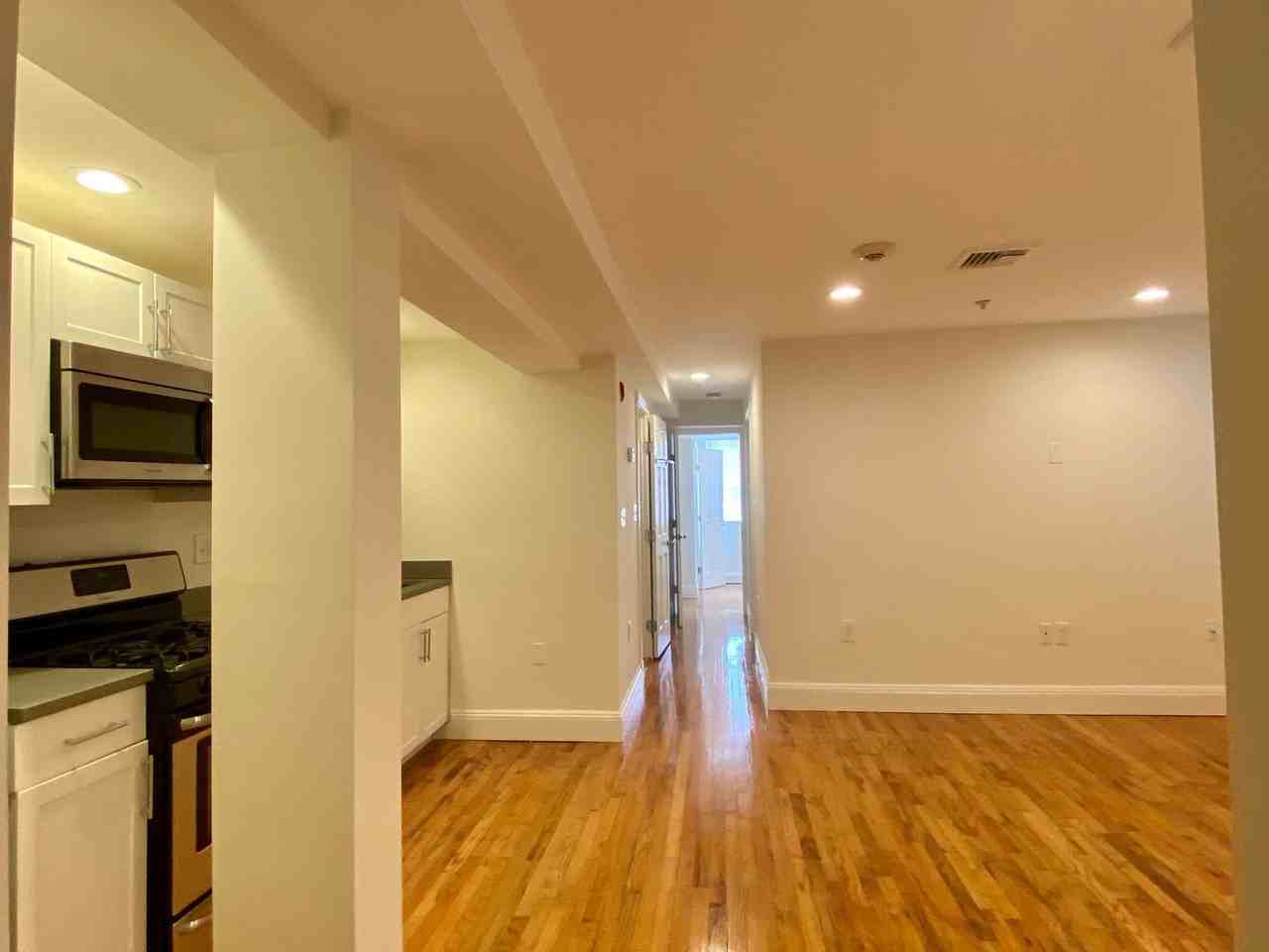 18 Brainerd Road - Photo 4 of 37