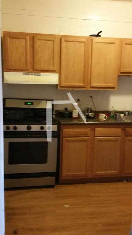 133 Englewood Ave - Photo 4 of 15