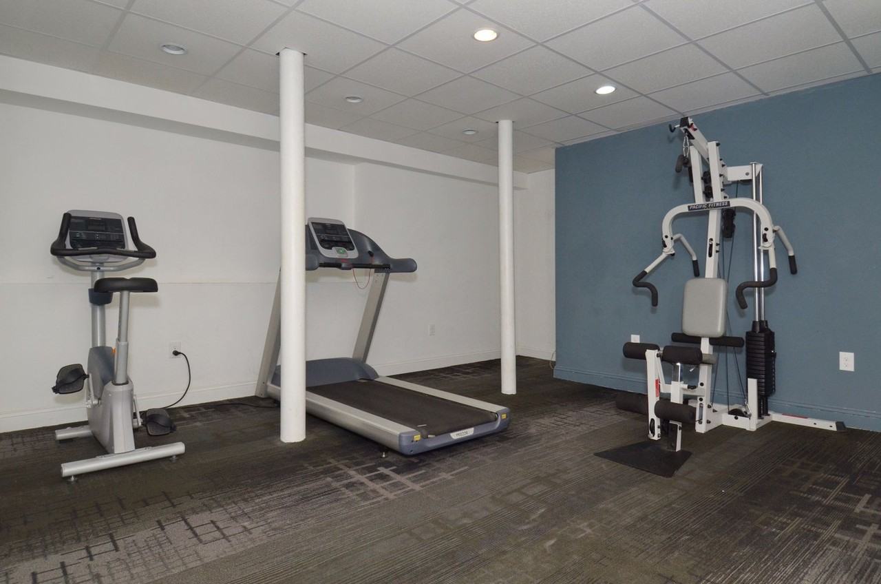 1296 Commonwealth Ave - Photo 3 of 29