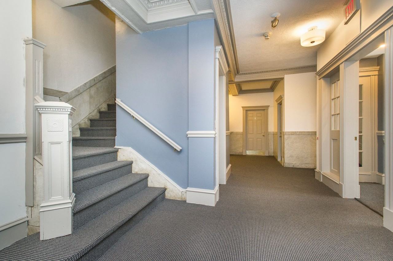 1296 Commonwealth Ave - Photo 4 of 29