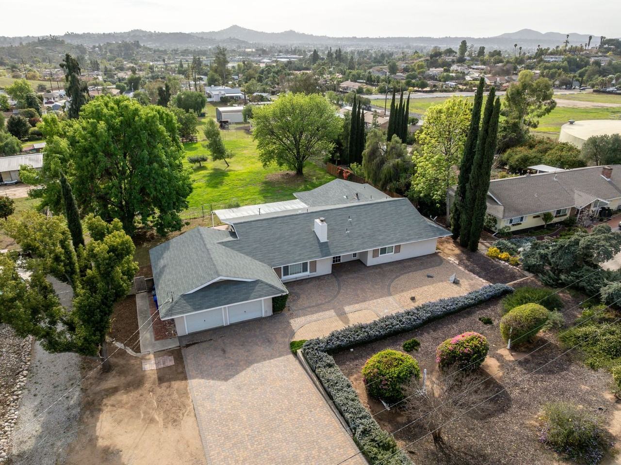 2073 Valley Rim Rd - Photo 2 of 43