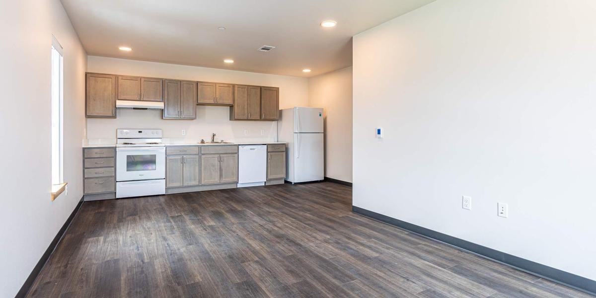 1111 S L St - Photo 2 of 9