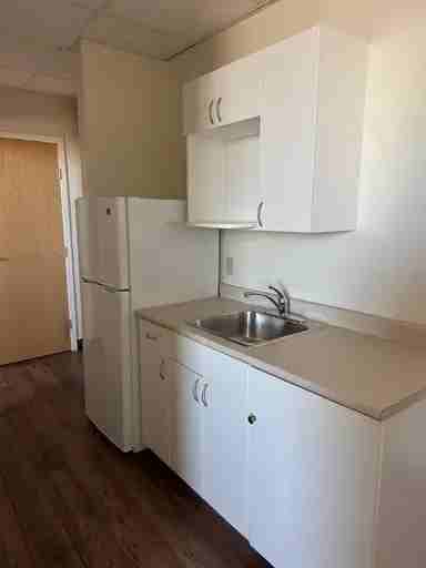 325 Archibald St S - Photo 3 of 16