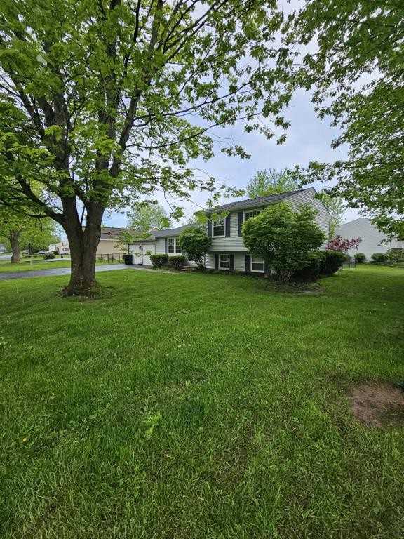 8432 Falcon Dr - Photo 2 of 35