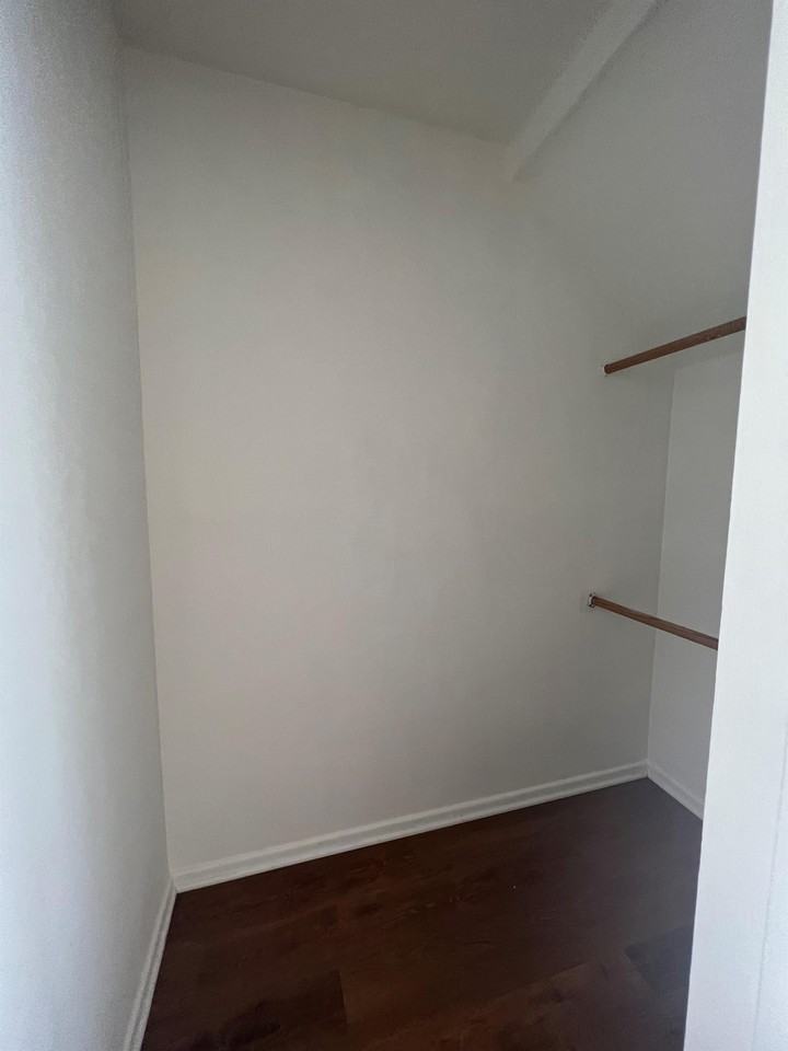 1747 1/2 La Senda Pl #1747 - Photo 2 of 5