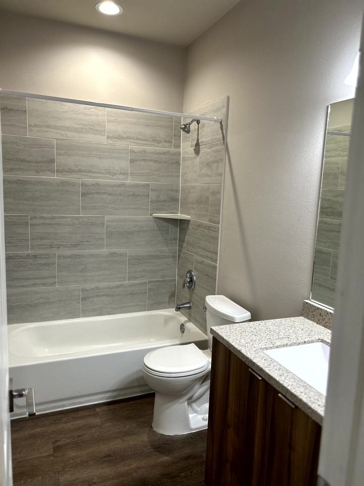 21361 W Wallis Dr #B - Photo 3 of 15