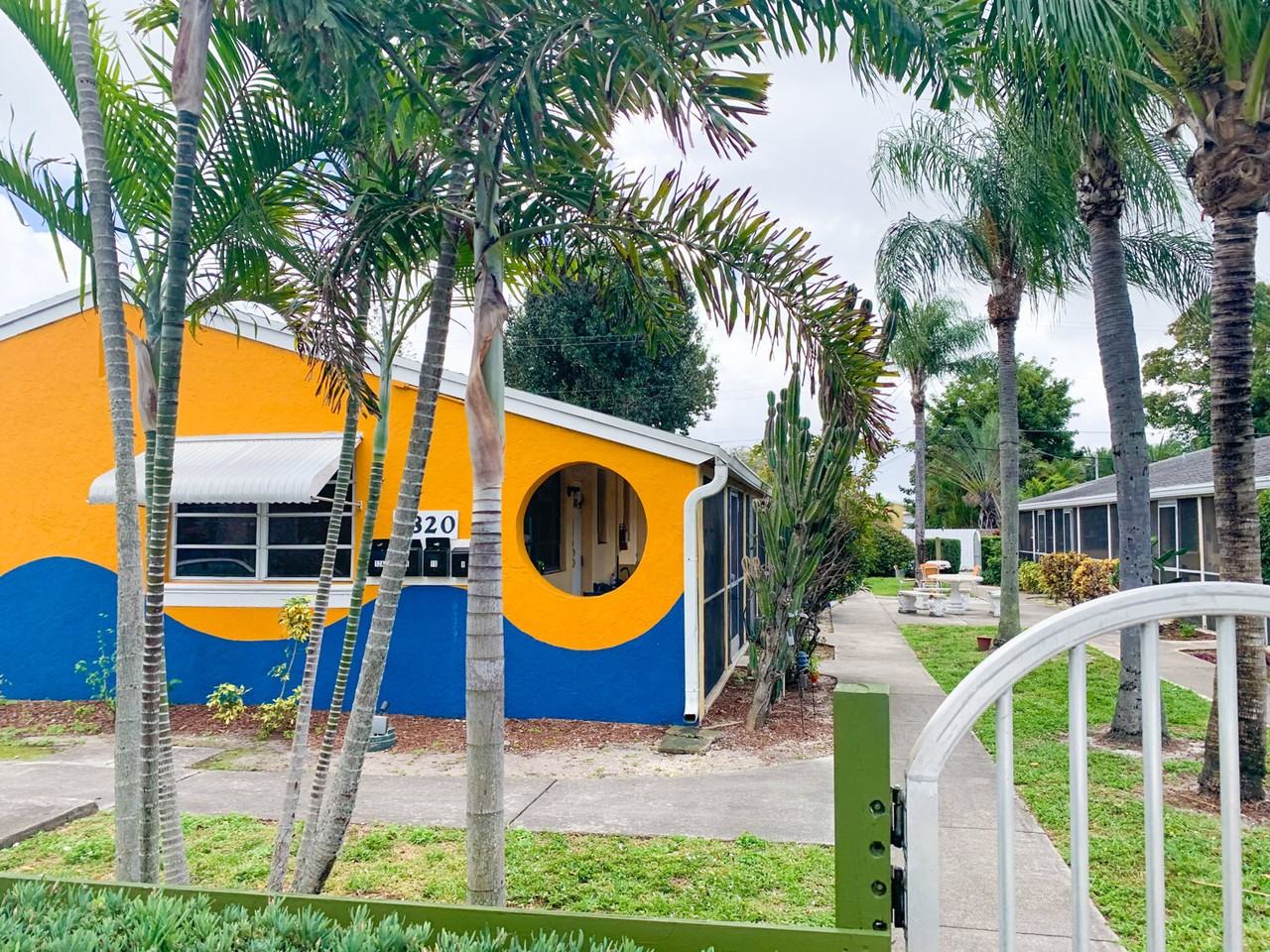 1824 Taft St #14 - Photo 2 of 17