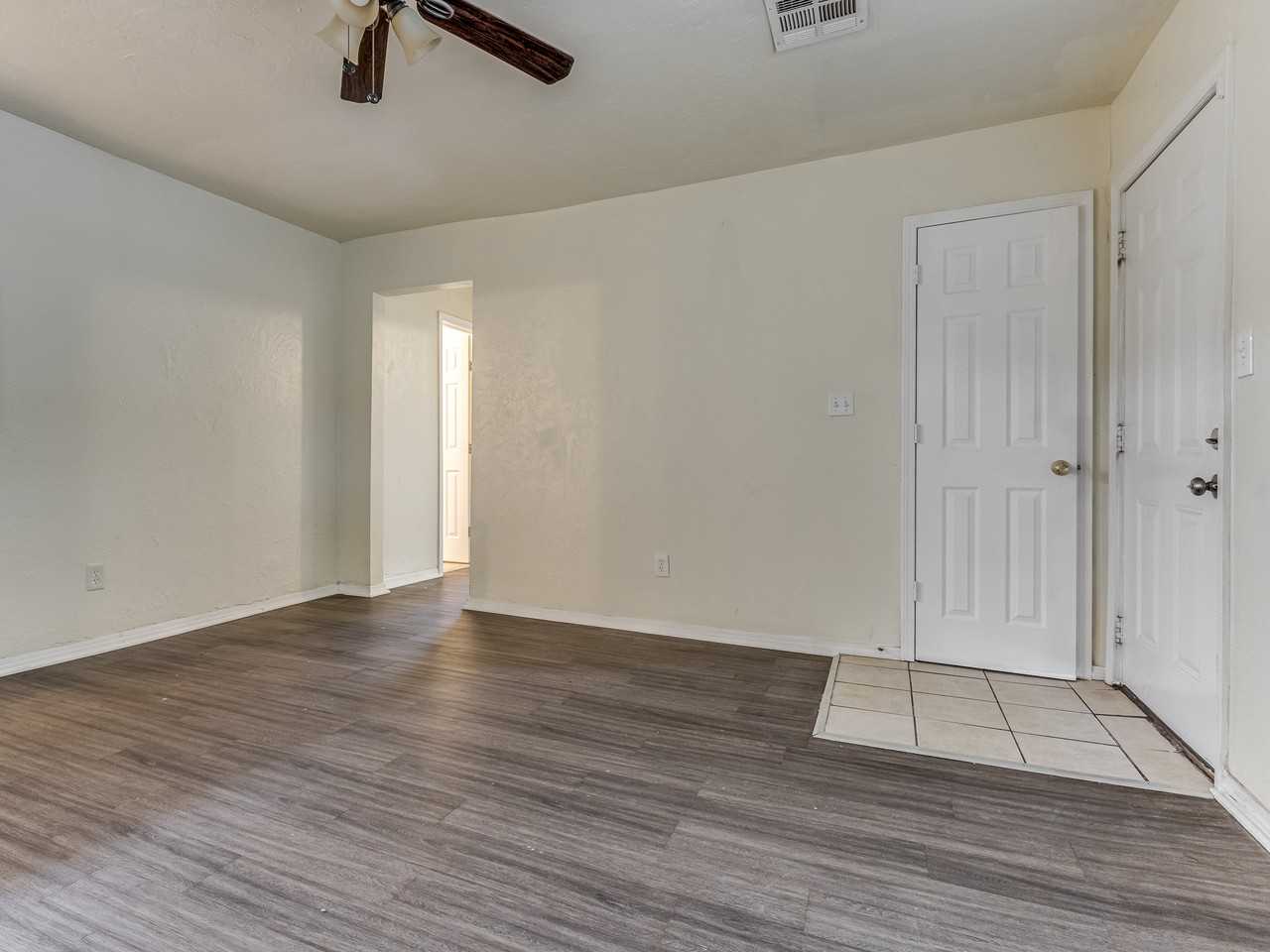 4205 Ne 16th Ter - Photo 2 of 15