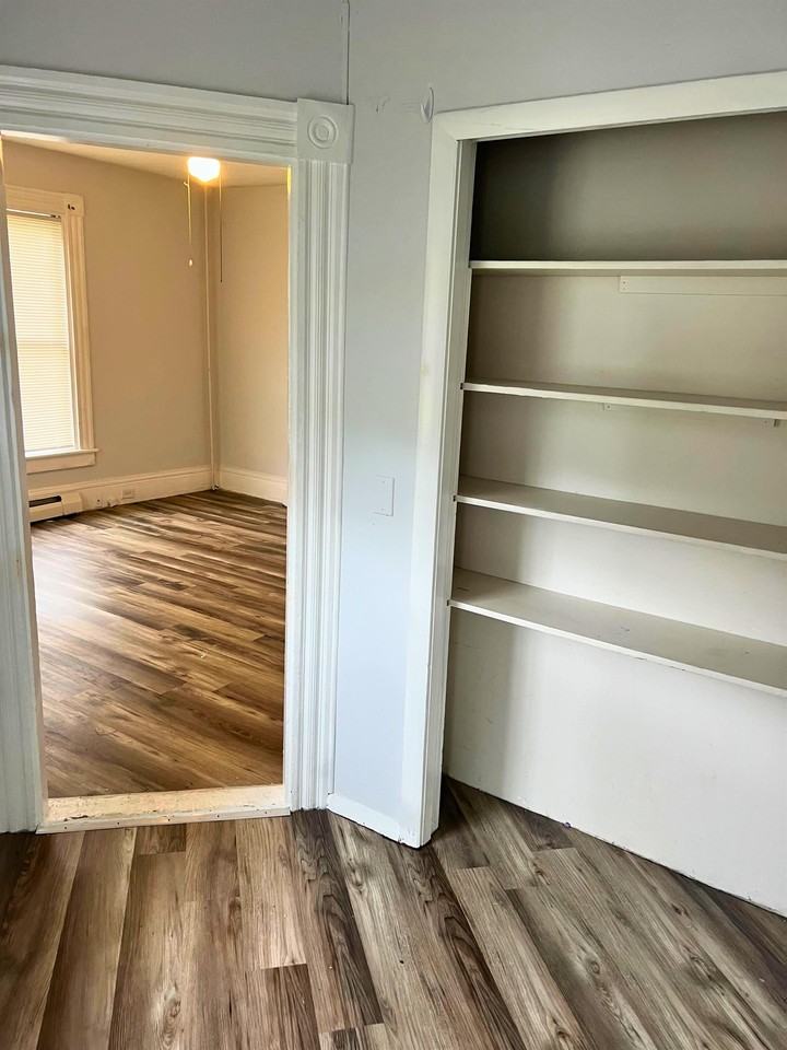 65 Bosworth St #1 - Photo 3 of 7