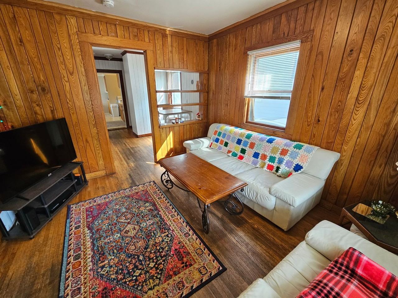 612 11th Ave Se - Photo 2 of 50