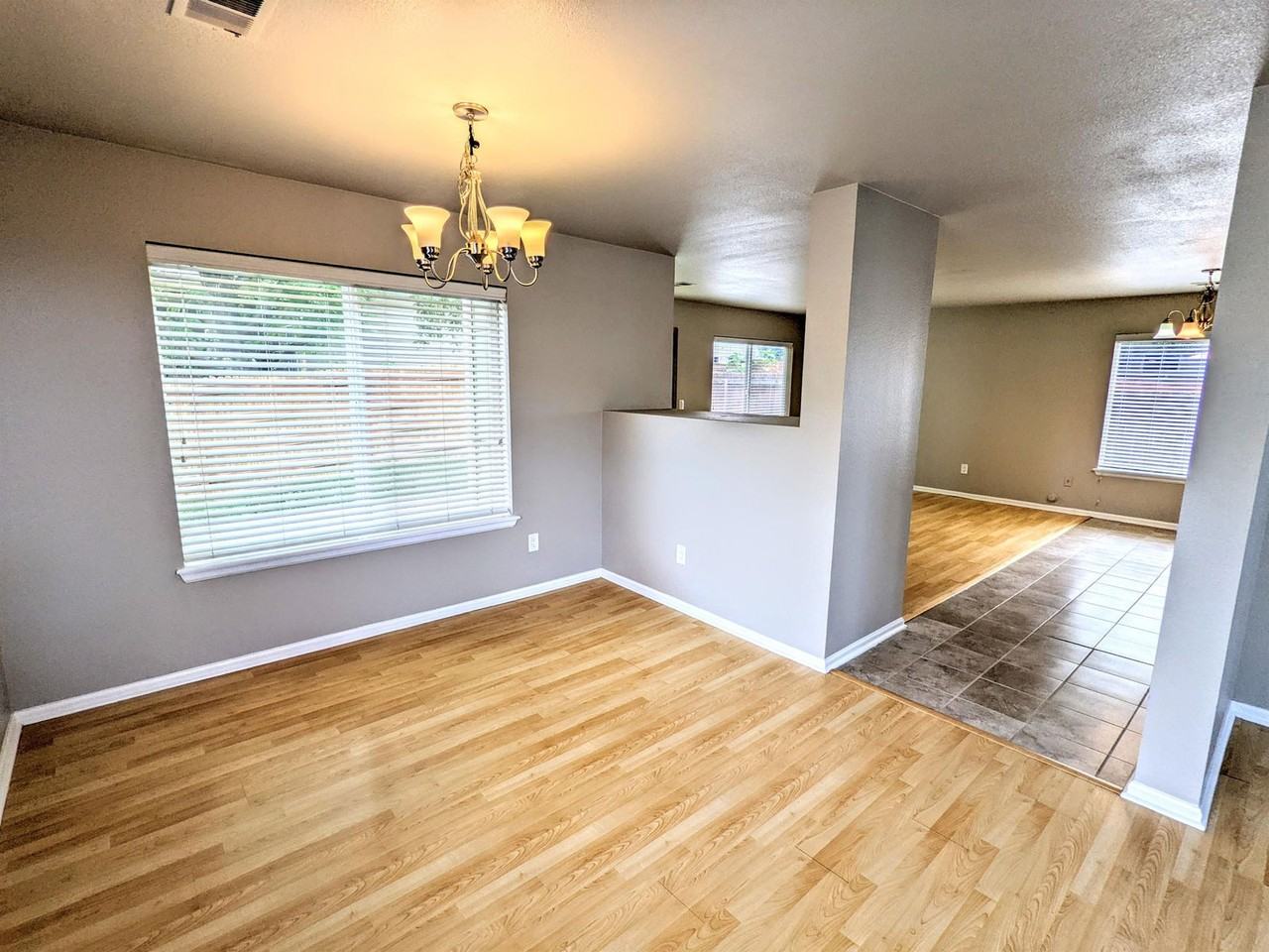3802 Glenarbor Ln - Photo 5 of 26