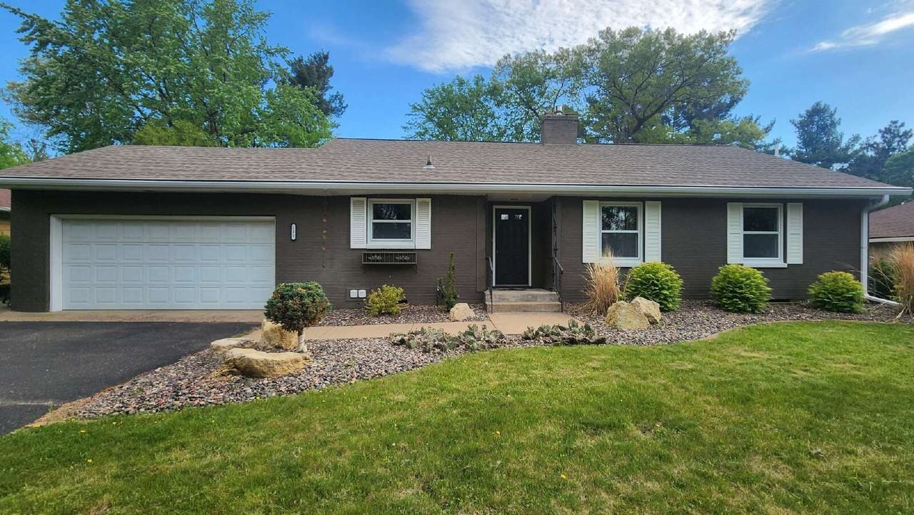 152 Wold Ct - Photo 3 of 22