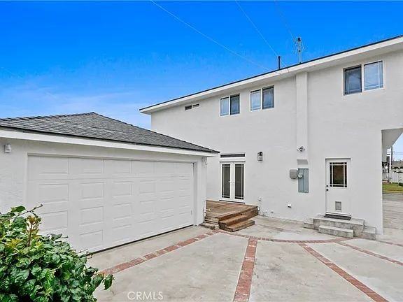 4543 Talisman St - Photo 2 of 25