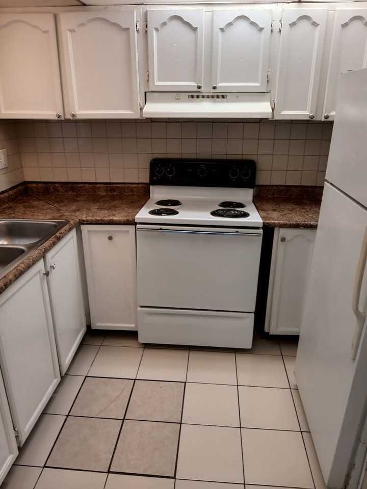 1924 Honour Rd #4 - Photo 5 of 6