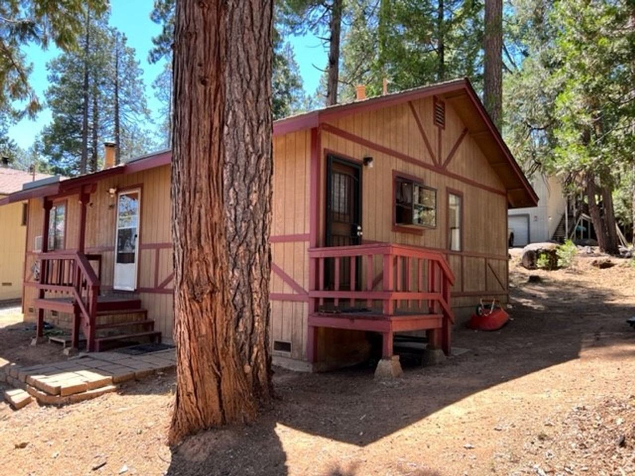 19945 L St - Photo 3 of 12