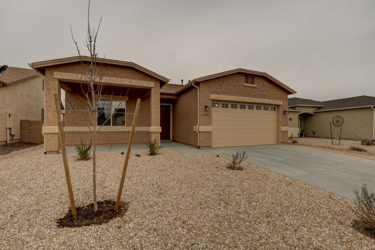 6348 E Beckett Trl - Photo 3 of 40