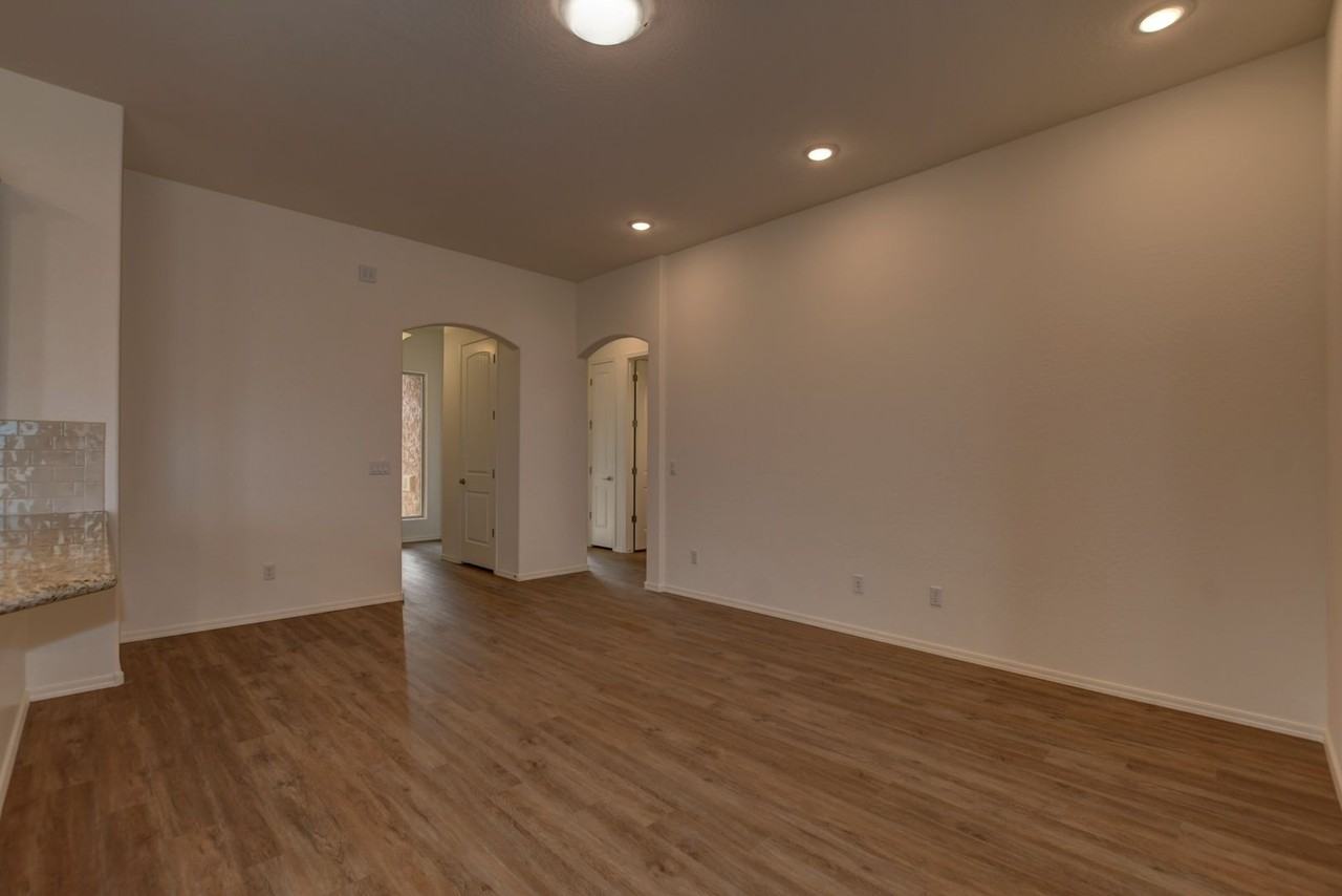 6348 E Beckett Trl - Photo 7 of 40