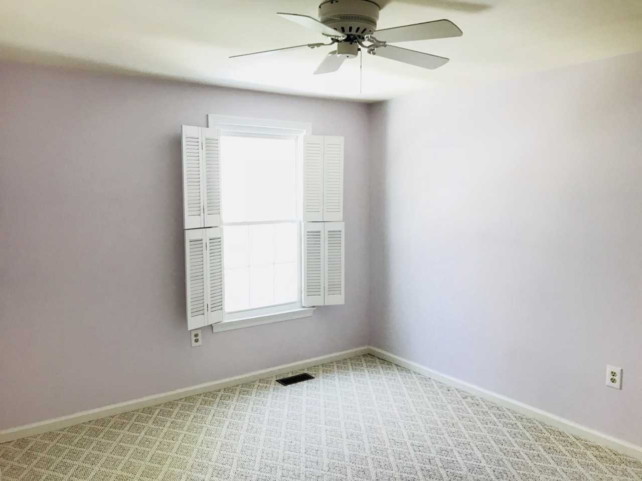 15860 Montview Dr - Photo 7 of 20