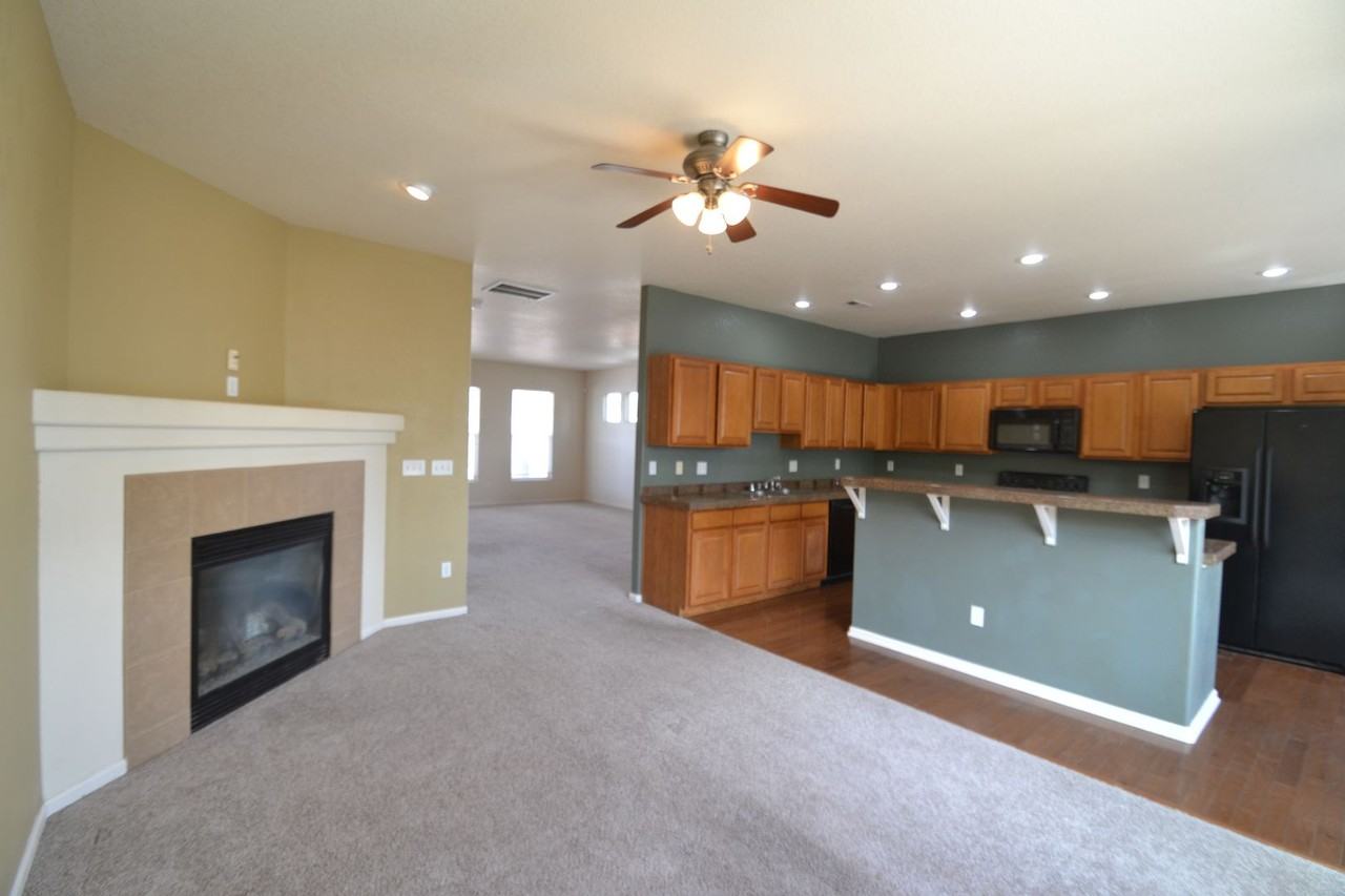 8327 Confluence Pt - Photo 7 of 19