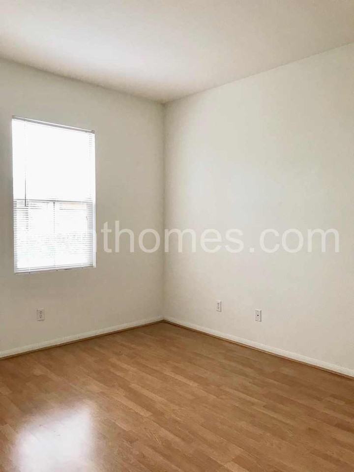 214 Marquette Ave - Photo 2 of 34