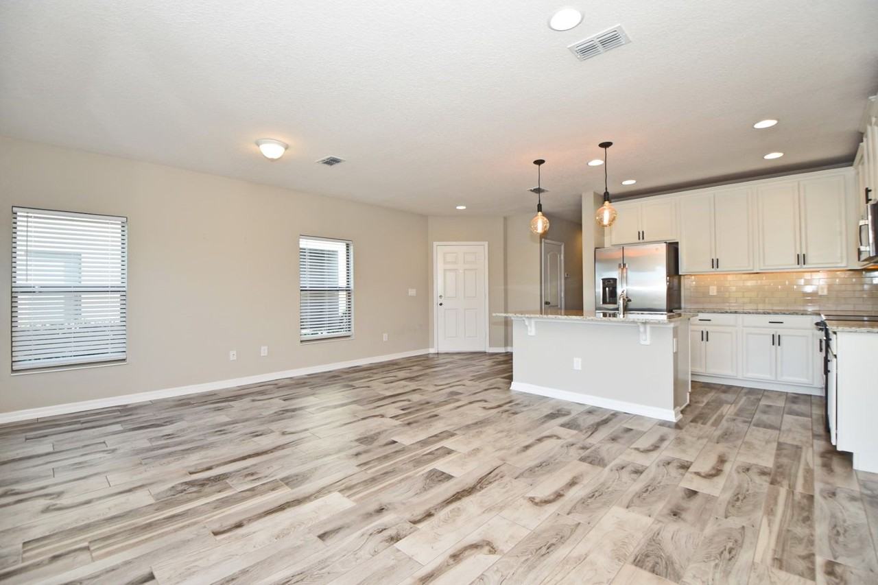 12163 Water Poppy Ct - Photo 7 of 36