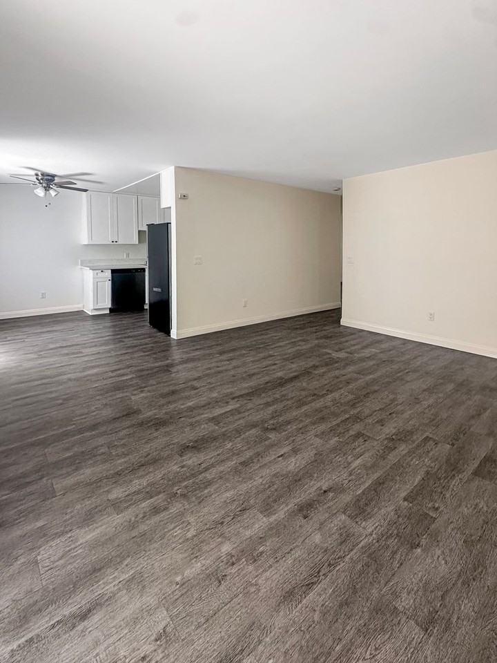1605 Presioca St Apt A4 #A4 - Photo 4 of 11