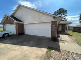 featured image of 141 Northridge Dr