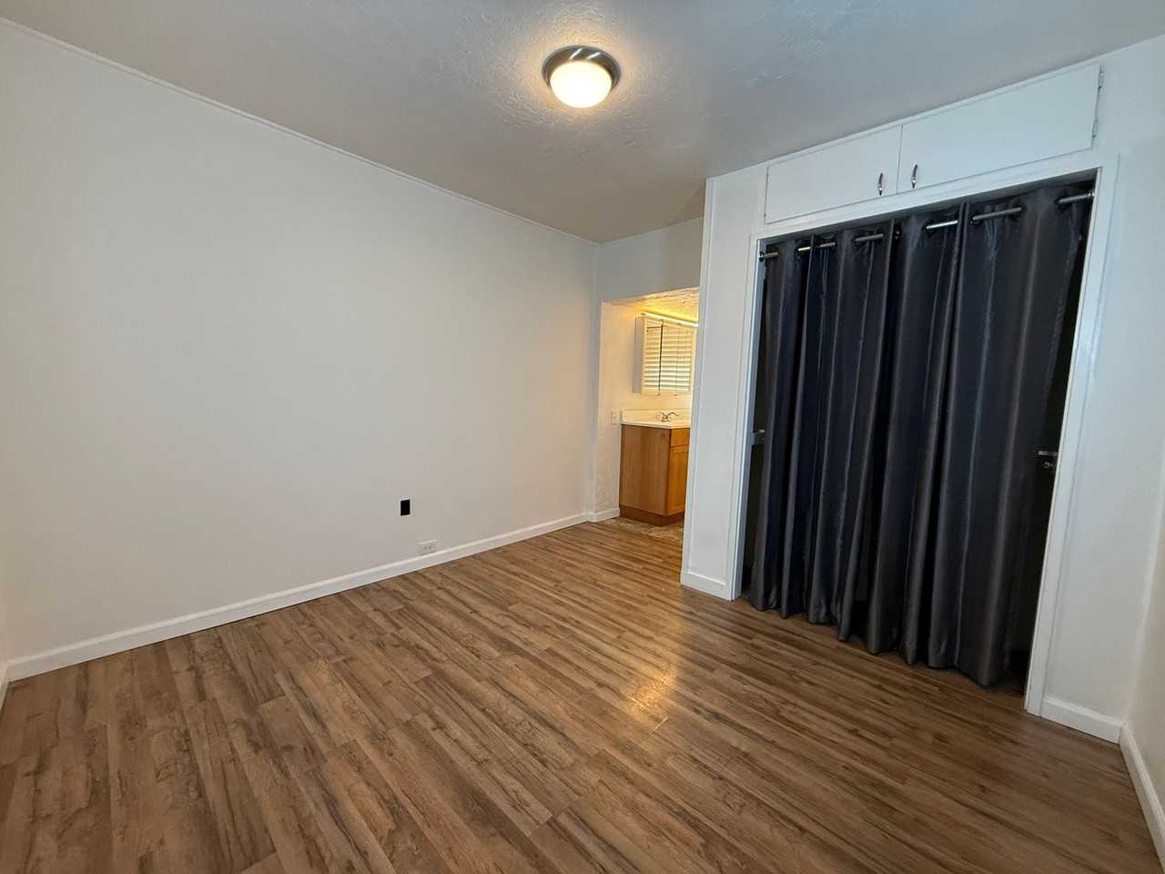 4 Sw Cleveland Ave - Photo 6 of 9