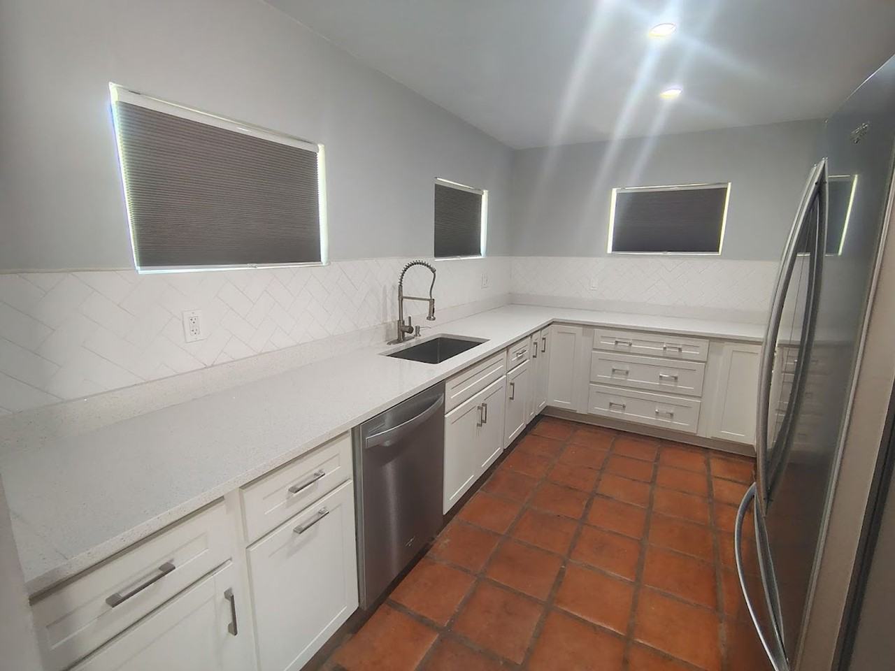 23 E Adams St - Photo 7 of 27