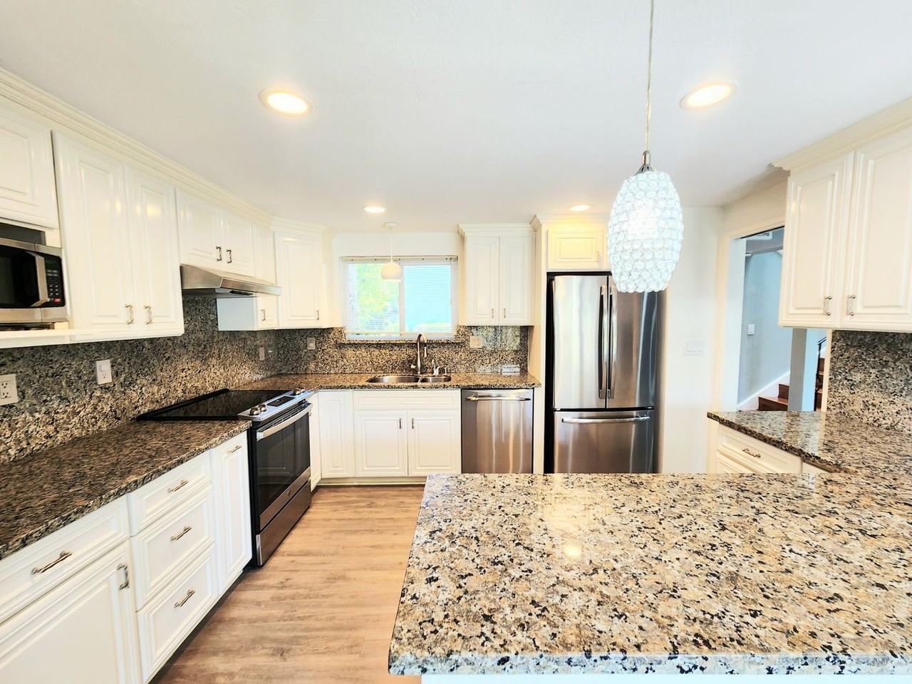 614 Ara Ln - Photo 3 of 43