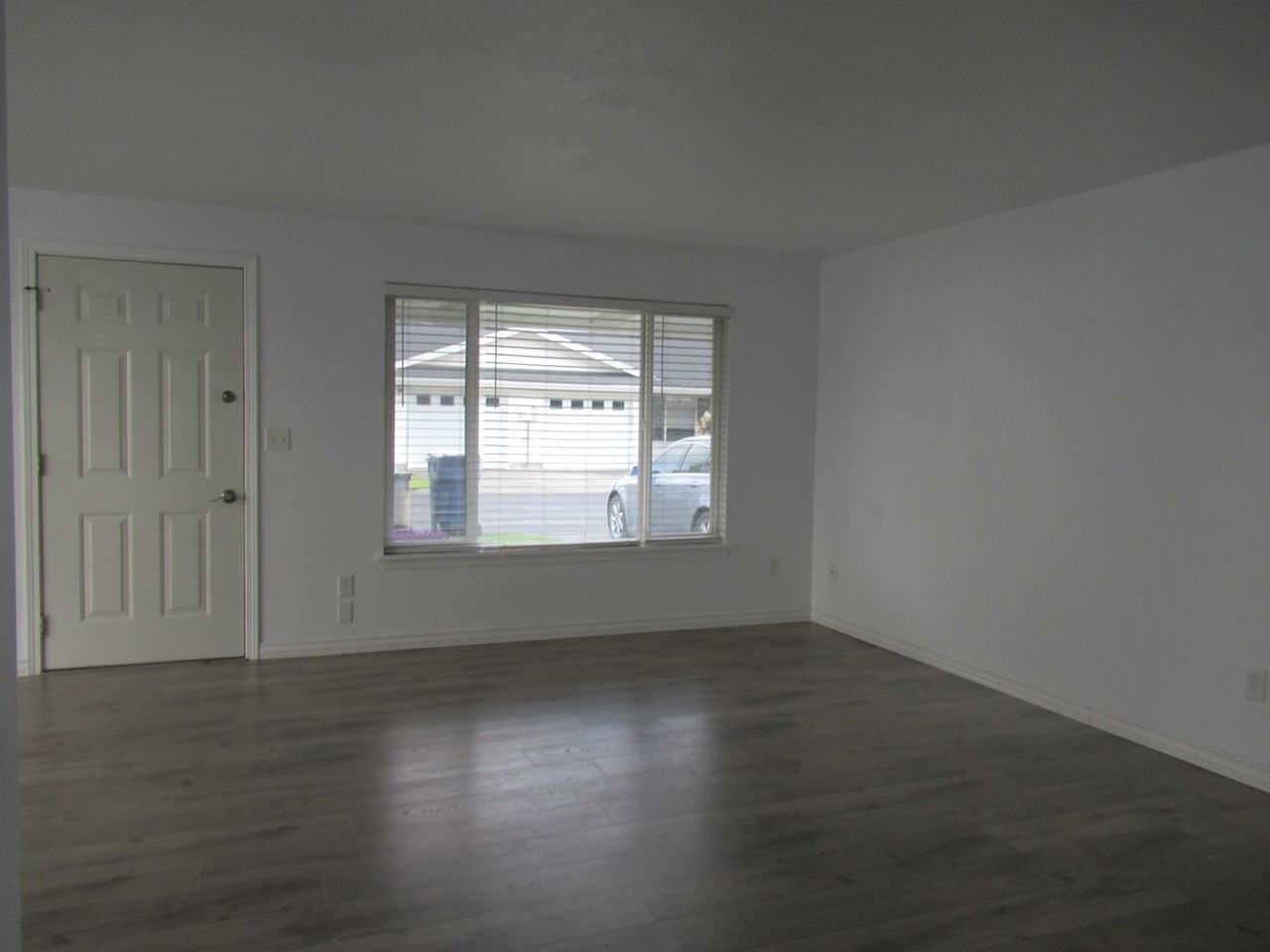 1547 Florence St #4 - Photo 3 of 10