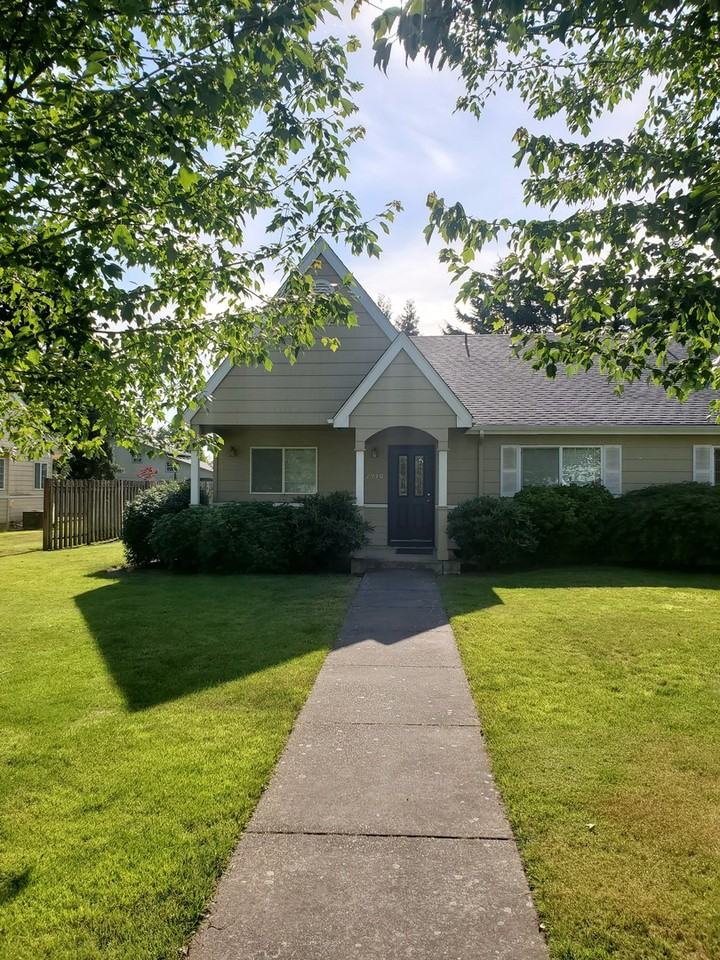 2940 Matt Dr - Photo 2 of 22