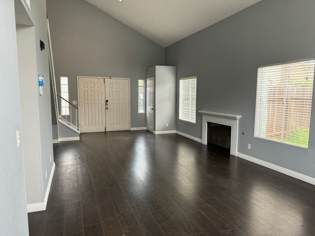 466 Weisser Way - Photo 4 of 27